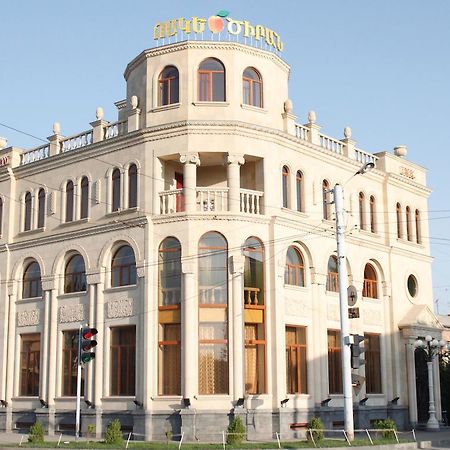 Bed and Breakfast Golden Apricot Gjumri Exterior foto