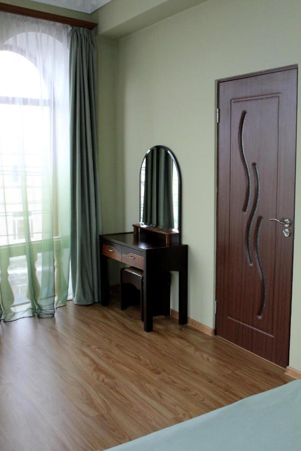 Bed and Breakfast Golden Apricot Gjumri Exterior foto