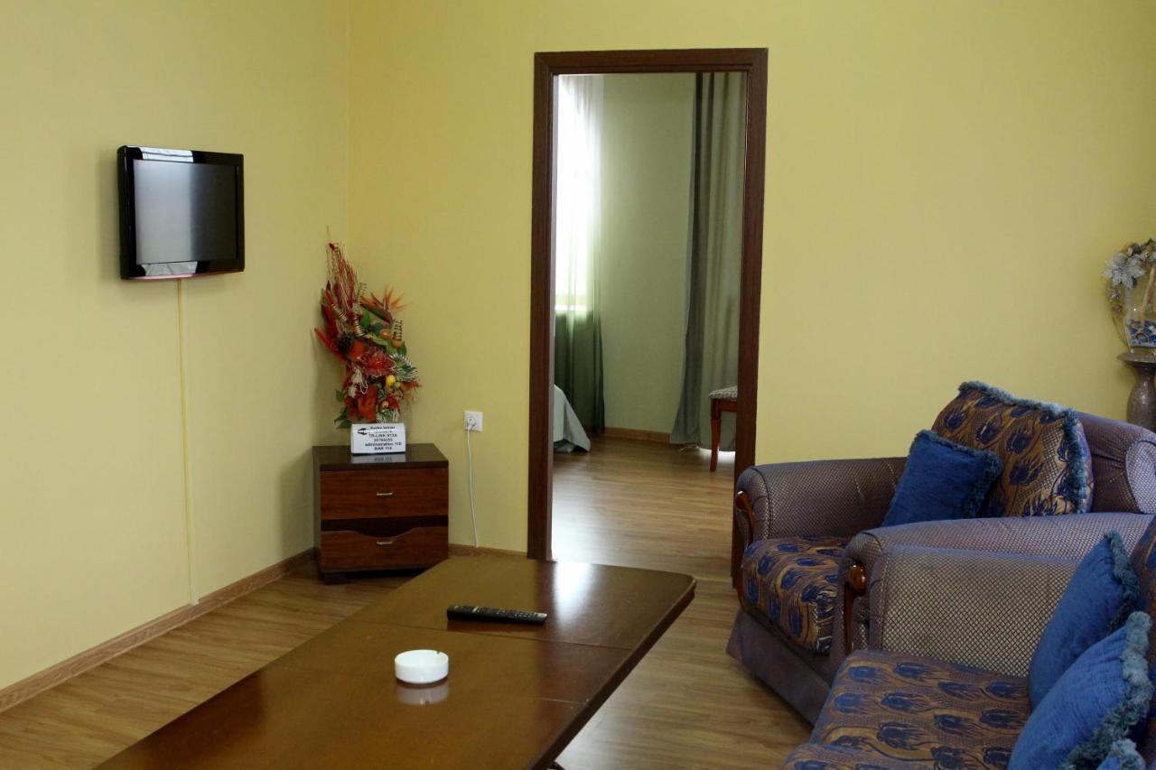 Bed and Breakfast Golden Apricot Gjumri Exterior foto
