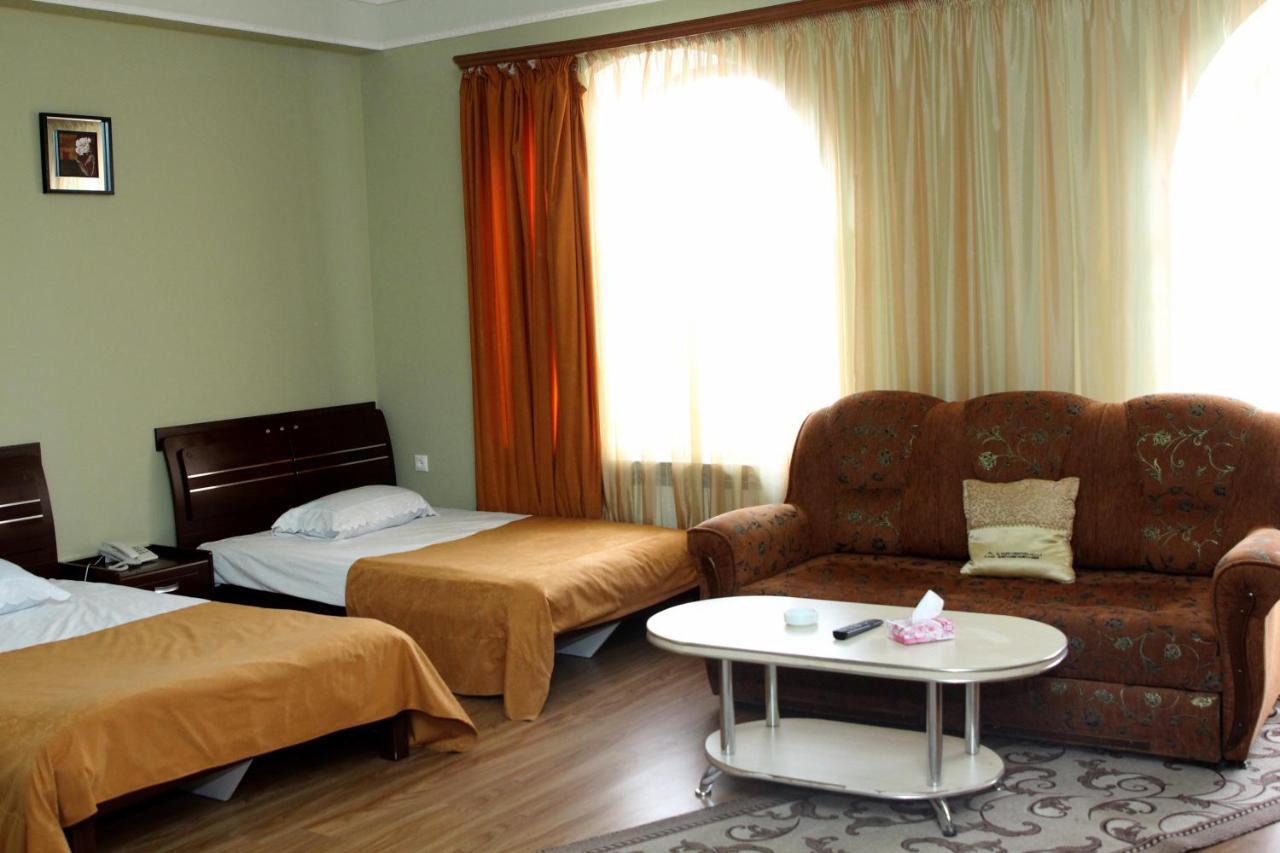 Bed and Breakfast Golden Apricot Gjumri Exterior foto